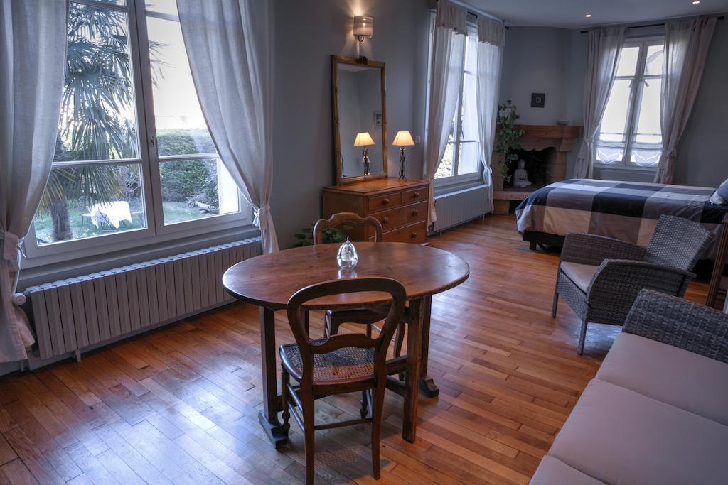 Chambre D'Hote La Bacotterie Bois-le-Roi  Habitación foto