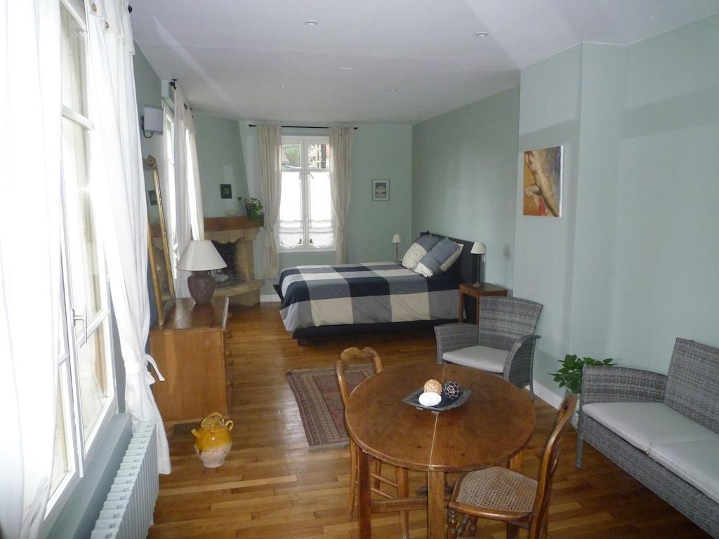 Chambre D'Hote La Bacotterie Bois-le-Roi  Habitación foto